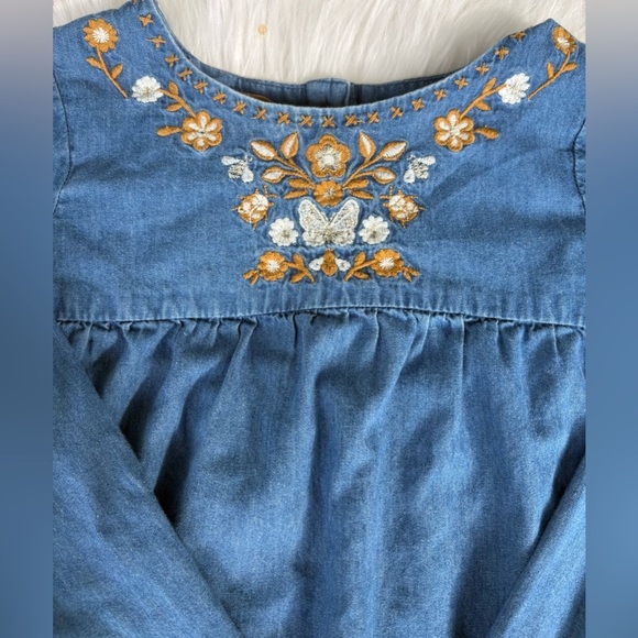 Boden chambray Floral Embroidered Kids Top - size 4/5 years - Picture 3 of 6